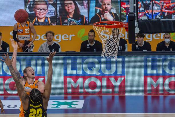 借出色的表 借出色的表